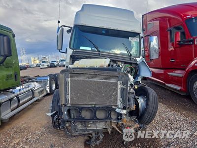 Piąte zdjęcie samochodu w środku: 2024 VOLVO VNL SEMI TRUCK VIN:4V4NC9EH2RN660173 - miniatura