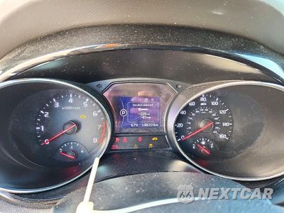 Zdjęcie 9 z 12 samochodu: 2017 KIA SEDONA EX VIN:KNDMC5C19H6255622 - miniatura