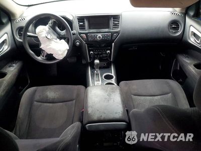 Zdjęcie 8 z 14 samochodu: 2013 NISSAN PATHFINDER S VIN:5N1AR2MM1DC651432 - miniatura