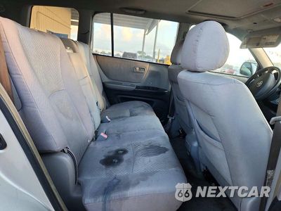 Zdjęcie 11 z 13 samochodu: 2006 TOYOTA HIGHLANDER BASE VIN:JTEDD21A160132729 - miniatura
