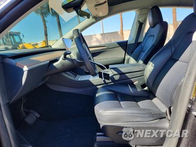 Zdjęcie 7 z 12 samochodu: 2024 TESLA MODEL Y VIN:7SAYGDED4RF058454 - miniatura