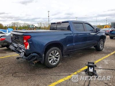 Trzecie zdjęcie samochodu z tyłu: 2020 CHEVROLET SILVERADO K1500 RST VIN:1GCUYEEL5LZ232782 - miniatura