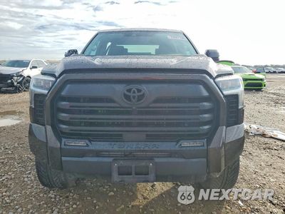 Piąte zdjęcie samochodu w środku: 2024 TOYOTA TUNDRA LIMITED HV VIN:5TFWC5DB8RX052569 - miniatura
