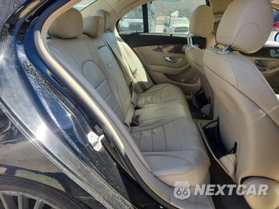 Zdjęcie 10 z 12 samochodu: 2015 MERCEDES-BENZ C 300 4MATIC VIN:55SWF4KB4FU017634 - miniatura