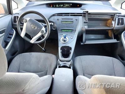 Zdjęcie 8 z 13 samochodu: 2010 TOYOTA PRIUS II VIN:JTDKN3DU1A0151410 - miniatura