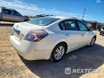 Trzecie zdjęcie samochodu z tyłu: 2012 NISSAN ALTIMA 2.5 VIN:1N4AL2AP6CN465415 - miniatura