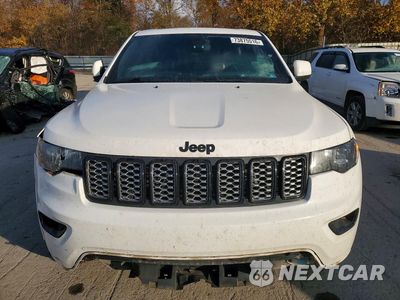 Piąte zdjęcie samochodu w środku: 2019 JEEP GRAND CHEROKEE LAREDO VIN:1C4RJFAG6KC578771 - miniatura