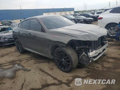 Czwarte zdjęcie samochodu z boku: 2022 BMW X6 XDRIVE40I VIN:5UXCY6C08N9M43681 - miniatura