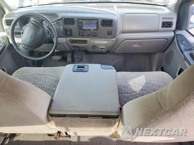 Zdjęcie 8 z 12 samochodu: 2000 FORD F250 SUPER DUTY VIN:1FTNW21S9YEC54241 - miniatura