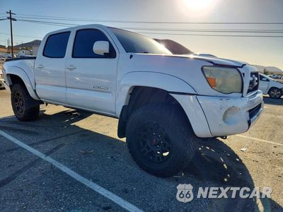 Czwarte zdjęcie samochodu z boku: 2008 TOYOTA TACOMA DOUBLE CAB PRERUNNER VIN:3TMJU62N78M068079 - miniatura