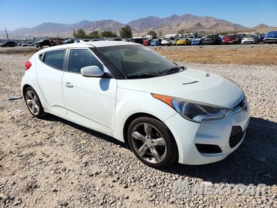 Czwarte zdjęcie samochodu z boku: 2013 HYUNDAI VELOSTER BASE VIN:KMHTC6AD0DU084582 - miniatura