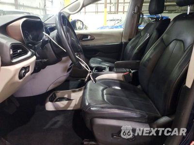 Zdjęcie 7 z 14 samochodu: 2019 CHRYSLER PACIFICA TOURING L VIN:2C4RC1BG6KR554537 - miniatura