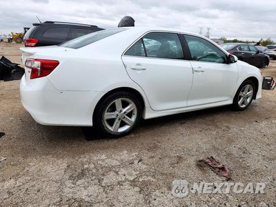 Trzecie zdjęcie samochodu z tyłu: 2014 TOYOTA CAMRY SE VIN:4T1BF1FK4EU311271 - miniatura