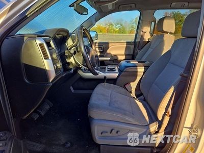 Zdjęcie 7 z 12 samochodu: 2017 CHEVROLET SILVERADO K1500 LT VIN:3GCUKREC7HG381047 - miniatura