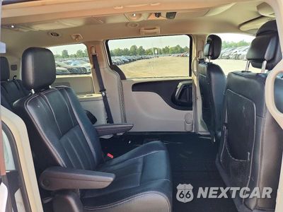 Zdjęcie 11 z 13 samochodu: 2016 CHRYSLER TOWN & COUNTRY TOURING VIN:2C4RC1BG5GR212777 - miniatura