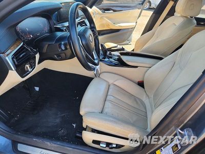 Zdjęcie 7 z 12 samochodu: 2020 BMW 530 XI VIN:WBAJR7C06LWW73646 - miniatura