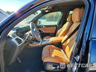 Zdjęcie 7 z 14 samochodu: 2025 BMW X7 XDRIVE40I VIN:5UX23EM01S9Y07762 - miniatura