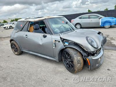 Czwarte zdjęcie samochodu z boku: 2004 MINI COOPER S VIN:WMWRE33414TD82178 - miniatura