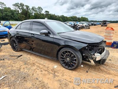 Czwarte zdjęcie samochodu z boku: 2019 MERCEDES-BENZ A 220 VIN:WDD3G4EBXKW005657 - miniatura
