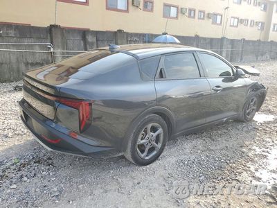 Trzecie zdjęcie samochodu z tyłu: 2025 KIA K4 LXS VIN:3KPFT4DE3SE184097 - miniatura