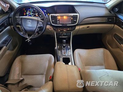 Zdjęcie 8 z 12 samochodu: 2017 HONDA ACCORD HYBRID EXL VIN:JHMCR6F52HC027346 - miniatura
