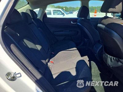 Zdjęcie 10 z 12 samochodu: 2018 KIA OPTIMA LX VIN:5XXGT4L3XJG187184 - miniatura