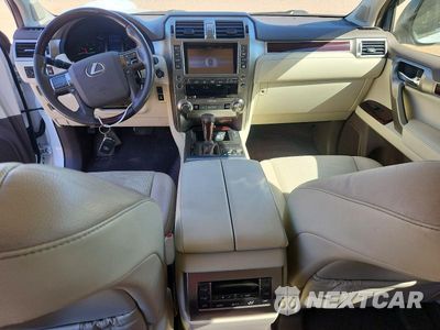 Zdjęcie 8 z 14 samochodu: 2018 LEXUS GX 460 VIN:JTJBM7FX4J5204408 - miniatura