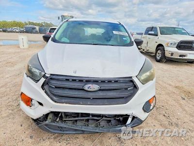 Piąte zdjęcie samochodu w środku: 2018 FORD ESCAPE S VIN:1FMCU0F70JUB24264 - miniatura