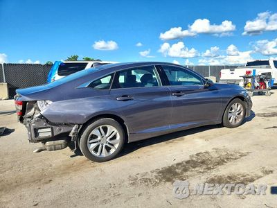 Trzecie zdjęcie samochodu z tyłu: 2018 HONDA ACCORD LX VIN:1HGCV1F16JA182899 - miniatura