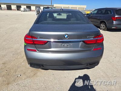 Zdjęcie 6 z 12 samochodu: 2018 BMW 750 XI VIN:WBA7F2C58JB238603 - miniatura