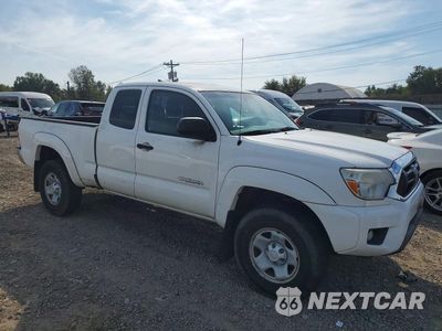 Czwarte zdjęcie samochodu z boku: 2014 TOYOTA TACOMA PRERUNNER ACCESS CAB VIN:5TFTU4GN2EX055042 - miniatura