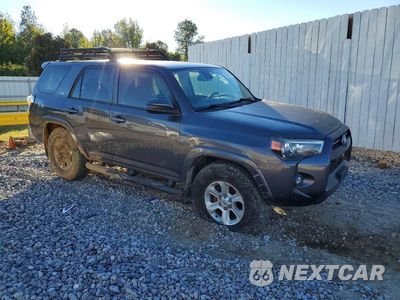 Czwarte zdjęcie samochodu z boku: 2021 TOYOTA 4RUNNER SR5 VIN:JTEEU5JR2M5234343 - miniatura