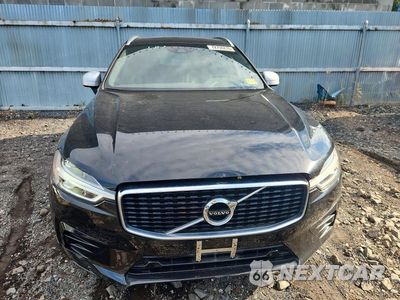 Piąte zdjęcie samochodu w środku: 2019 VOLVO XC60 T6 R-DESIGN VIN:LYVA22RM0KB220566 - miniatura