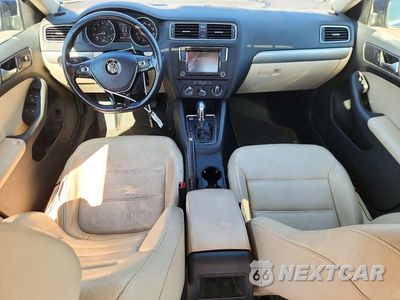 Zdjęcie 8 z 12 samochodu: 2017 VOLKSWAGEN JETTA SE VIN:3VWDB7AJ9HM301464 - miniatura