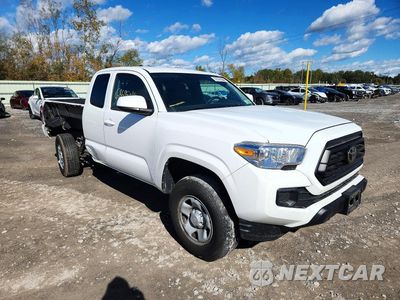 Czwarte zdjęcie samochodu z boku: 2023 TOYOTA TACOMA SR VIN:3TYRX5GN9PT082789 - miniatura