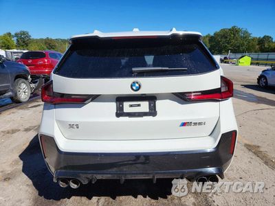 Zdjęcie 6 z 13 samochodu: 2024 BMW X1 M35I VIN:WBX13EF03R5Y29633 - miniatura