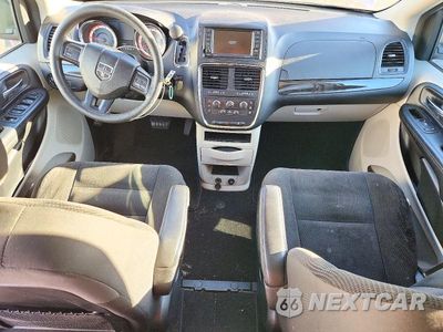 Zdjęcie 8 z 13 samochodu: 2019 DODGE GRAND CARAVAN SE VIN:2C4RDGBG0KR500991 - miniatura