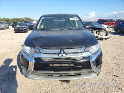 Piąte zdjęcie samochodu w środku: 2018 MITSUBISHI OUTLANDER ES VIN:JA4AD2A34JZ041140 - miniatura