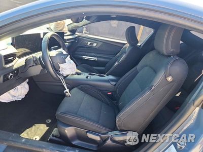 Zdjęcie 7 z 12 samochodu: 2024 FORD MUSTANG VIN:1FA6P8TH2R5110348 - miniatura