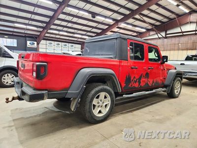 Trzecie zdjęcie samochodu z tyłu: 2020 JEEP GLADIATOR SPORT VIN:1C6HJTAG2LL187751 - miniatura