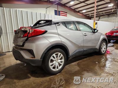 Trzecie zdjęcie samochodu z tyłu: 2019 TOYOTA C-HR LE VIN:NMTKHMBX7KR073528 - miniatura