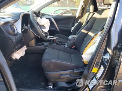 Zdjęcie 7 z 12 samochodu: 2018 TOYOTA RAV4 HYBRID LE VIN:JTMRJREV0JD235571 - miniatura