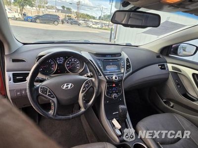 Zdjęcie 9 z 14 samochodu: 2014 HYUNDAI ELANTRA LIMITED VIN:5NPDH4AE6EH532875 - miniatura