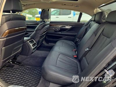Zdjęcie 10 z 12 samochodu: 2017 BMW 740 XE VIN:WBA7J2C30HG497953 - miniatura