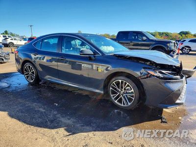 Czwarte zdjęcie samochodu z boku: 2026 TOYOTA CAMRY XLE VIN:4T1DBADKXTU557861 - miniatura