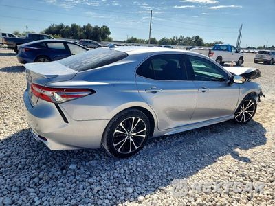 Trzecie zdjęcie samochodu z tyłu: 2019 TOYOTA CAMRY HYBRID SE VIN:4T1B21HK3KU511692 - miniatura