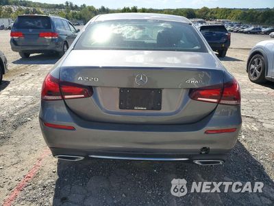 Zdjęcie 6 z 12 samochodu: 2019 MERCEDES-BENZ A 220 4MATIC VIN:WDD3G4FB4KW019858 - miniatura