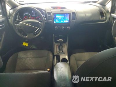 Zdjęcie 8 z 13 samochodu: 2014 KIA FORTE LX VIN:KNAFK4A65E5048289 - miniatura