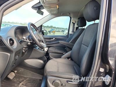 Zdjęcie 7 z 13 samochodu: 2016 MERCEDES-BENZ METRIS VIN:WD4PG2EE4G3154705 - miniatura