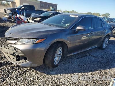 2020 TOYOTA CAMRY LE 4T1C11AK3LU867224 - główne zdjęcie licytacji z USA - miniatura